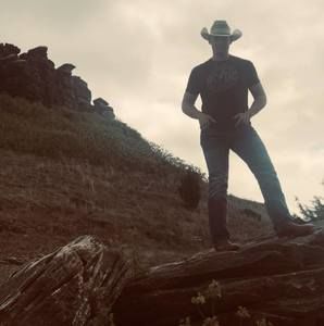 Meet your Posher, Deena